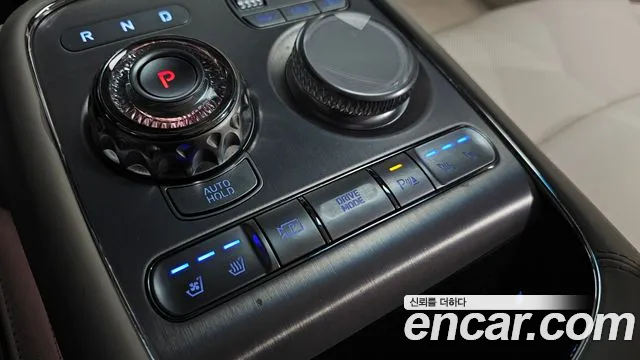 Genesis G90 Бензин 3.5 турбо AWD — Фото автомобиля 23