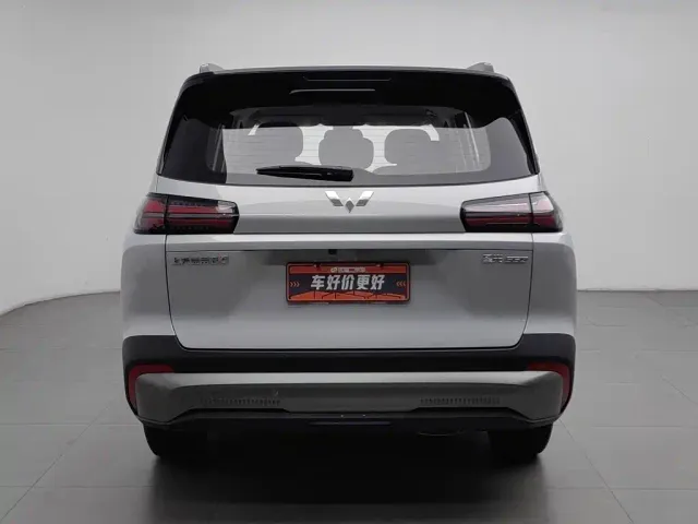 Wuling Starlight 560 — Фото автомобиля 4