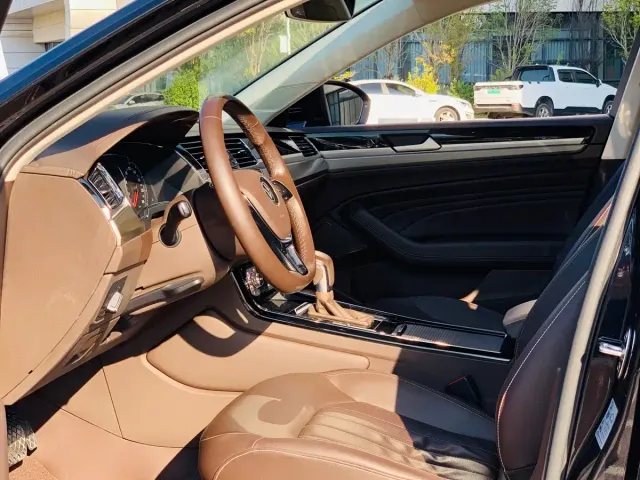Volkswagen Phideon — Фото автомобиля 13