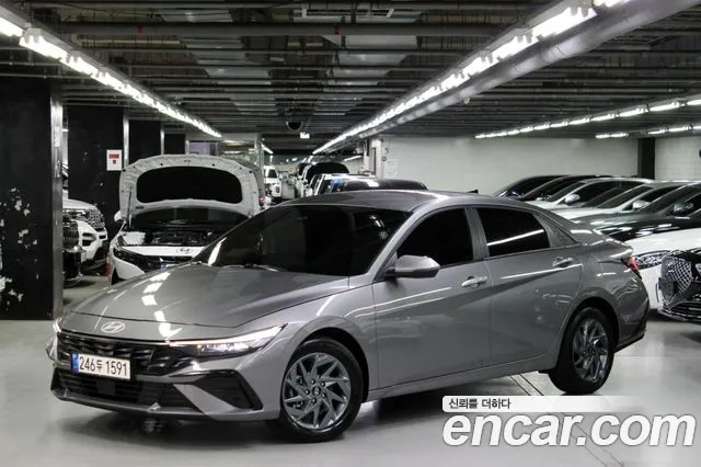 Hyundai Avante CN7 — Фото автомобиля 3