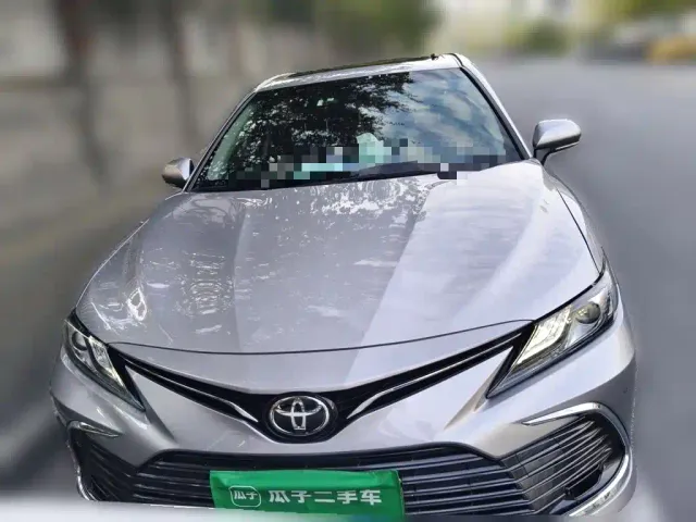 Toyota Camry — Фото автомобиля 2