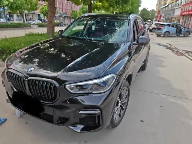 BMW X5 — Фото автомобиля 2