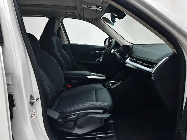 BMW X1 — Фото автомобиля 12