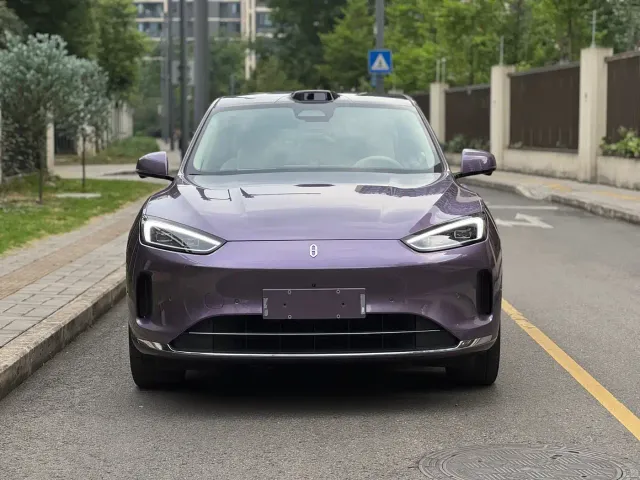 Aito M5 — Фото автомобиля 2