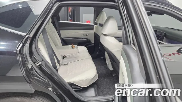 Hyundai Tucson Новый Tucson (NX4) Бензин 1.6 турбо 2WD — Фото автомобиля 10