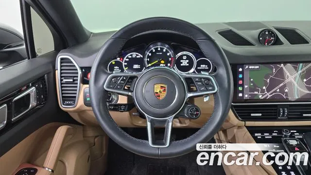 Porsche Cayenne — Фото автомобиля 13