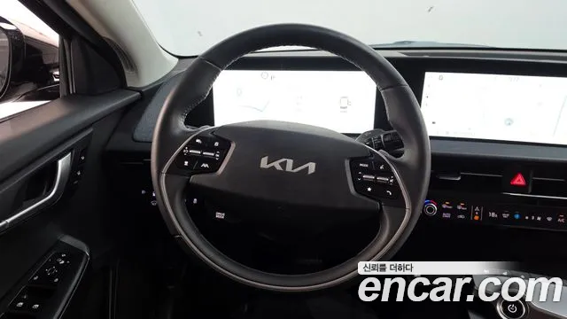 Kia EV6 — Фото автомобиля 13