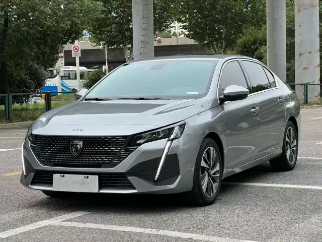 Фотография автомобиля — Peugeot 408