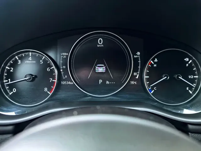 Mazda Axela — Фото автомобиля 13