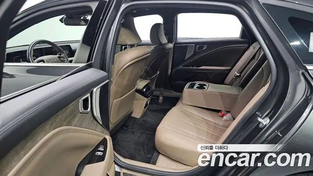 Kia K8 2.5 Бензин 2WD — Фото автомобиля 12