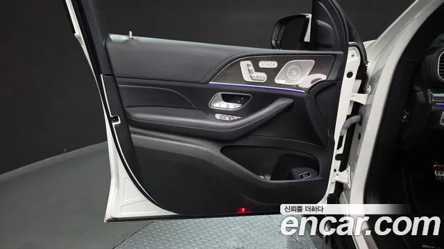 Mercedes-Benz GLE-Class — Фото автомобиля 23