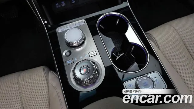 Genesis GV80 — Фото автомобиля 12