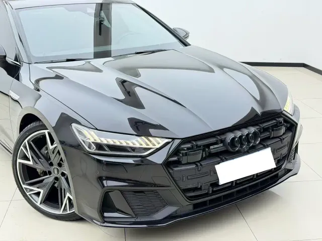 Audi A7L — Фото автомобиля 13