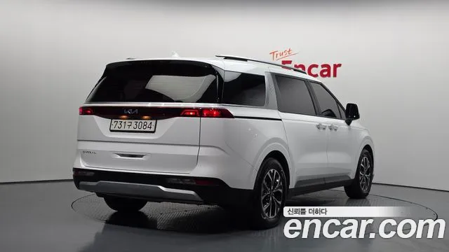 Kia Canival Carnival 4 поколение Бензин 11 мест Prestige — Фото автомобиля 2