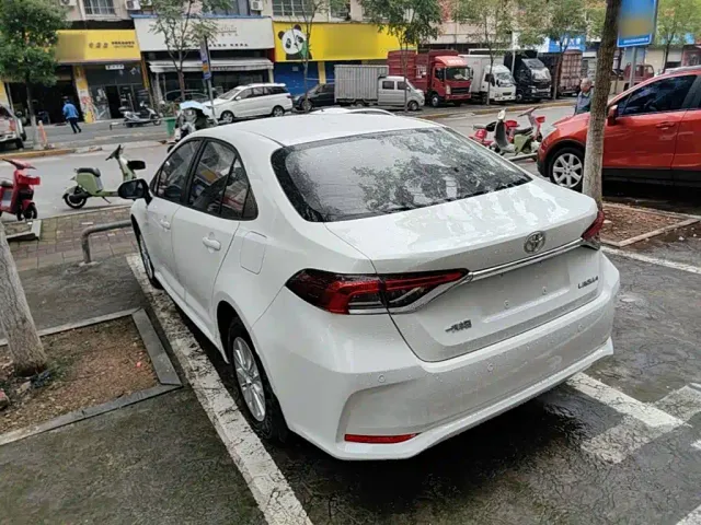 Toyota Corolla — Фото автомобиля 4