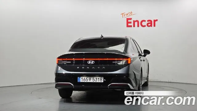 Hyundai Sonata — Фото автомобиля 4