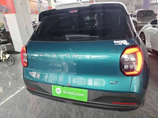 GAC Aion UT — Фото автомобиля 3