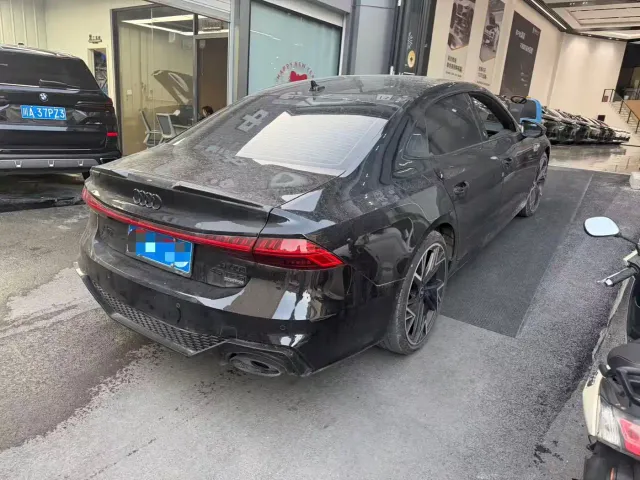 Audi A7L — Фото автомобиля 7