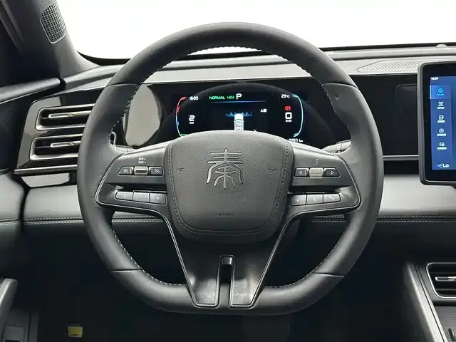 BYD Qin L — Фото автомобиля 11