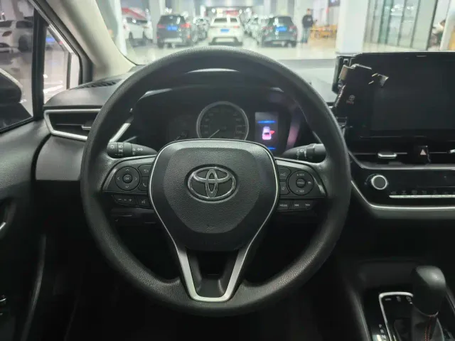 Toyota Corolla — Фото автомобиля 12