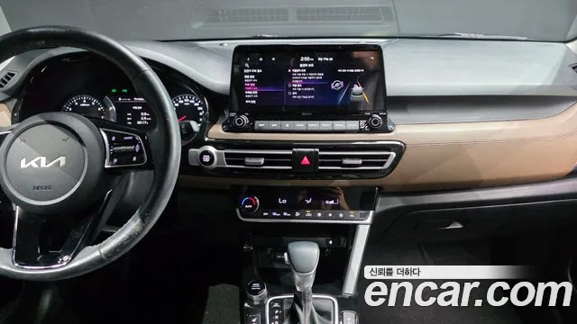 Kia Seltos Seltos Бензин 1.6 турбо 2WD — Фото автомобиля 18