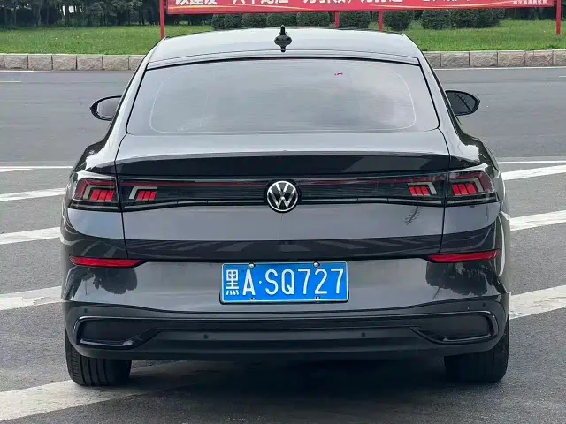 Volkswagen Lamando — Фото автомобиля 5