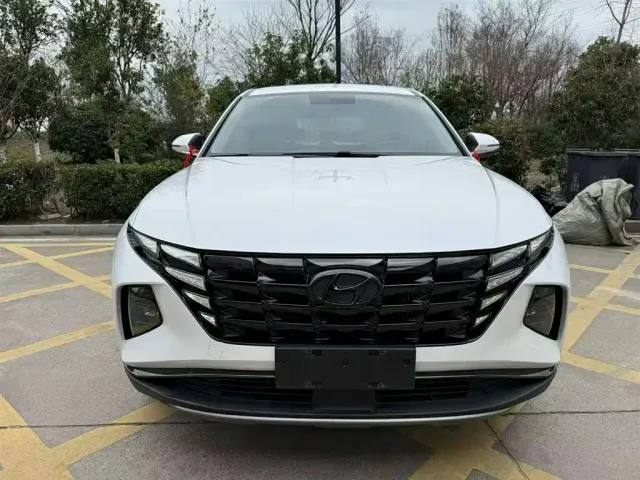 Hyundai Tucson — Фото автомобиля 10