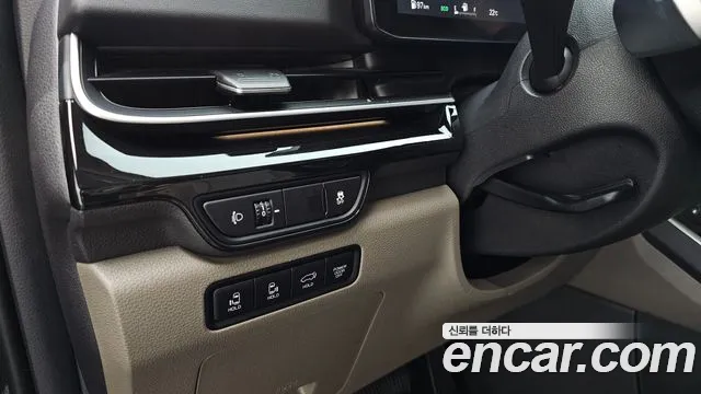Kia Carnival Generation 4 — Фото автомобиля 30