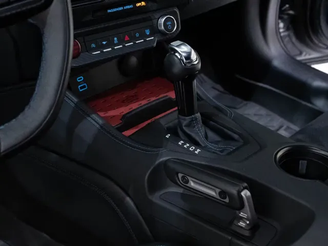 Ford Mustang — Фото автомобиля 8
