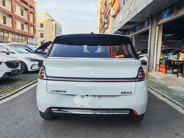 Baojun Cloud — Фото автомобиля 6