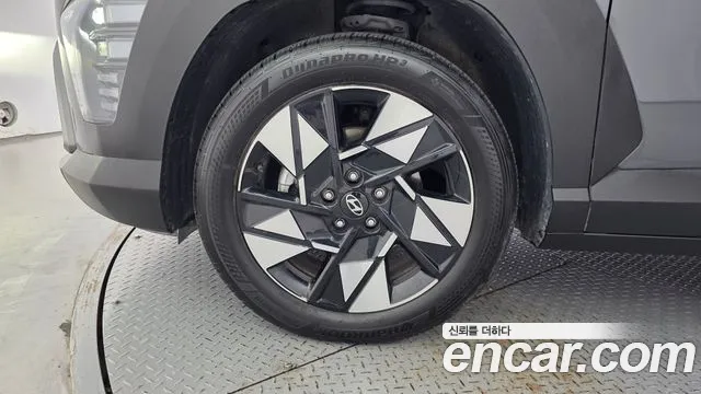 Hyundai Kona SX2 — Фото автомобиля 5
