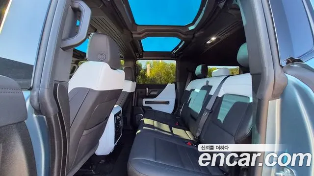 GMC Hummer EV — Фото автомобиля 11