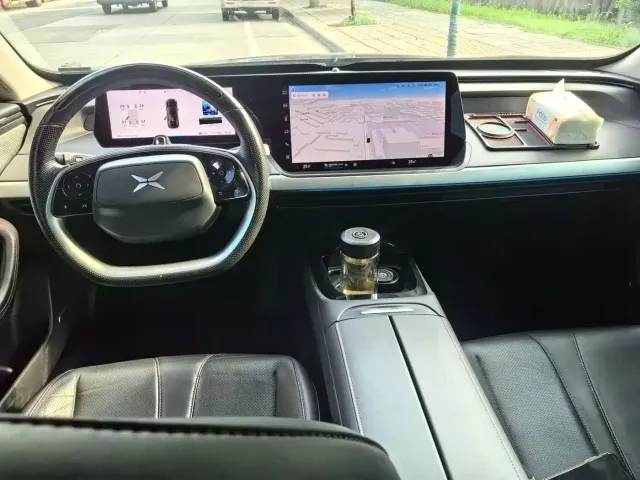 Xpeng P7 — Фото автомобиля 7