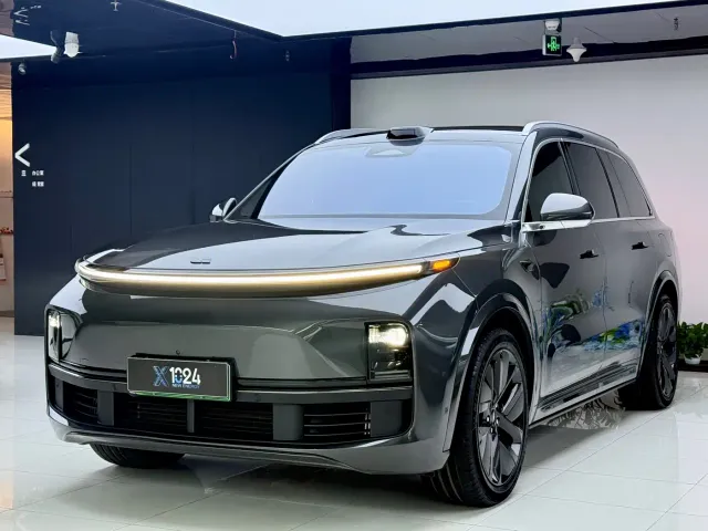 Фотография автомобиля — Li Auto L9