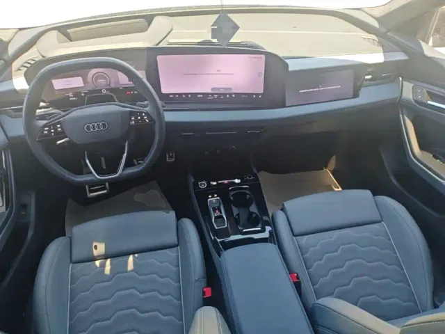 Audi Q6L e-tron — Фото автомобиля 13