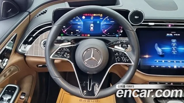 Mercedes-Benz E-Class W214 — Фото автомобиля 9