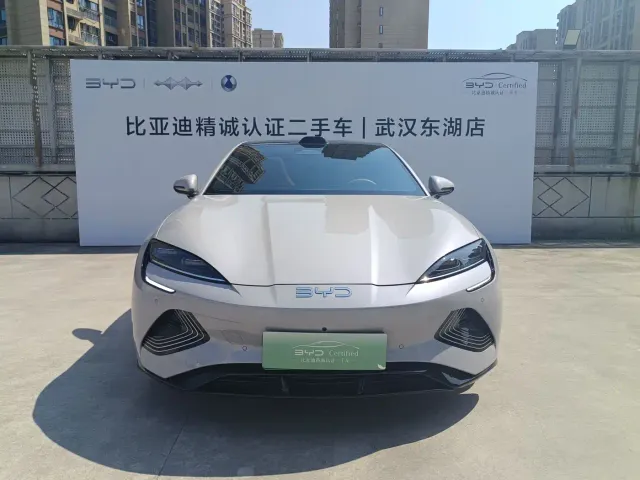 BYD Seal — Фото автомобиля 2