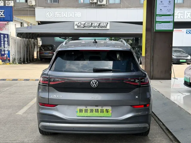 Volkswagen ID.6 X 2022 Smart Pure Long Range Edition — Фото автомобиля 16