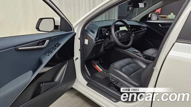 Kia Niro The All New — Фото автомобиля 10
