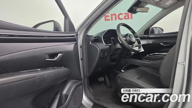 Hyundai Tucson Tucson (NX4) Дизель 2.0 2WD — Фото автомобиля 26