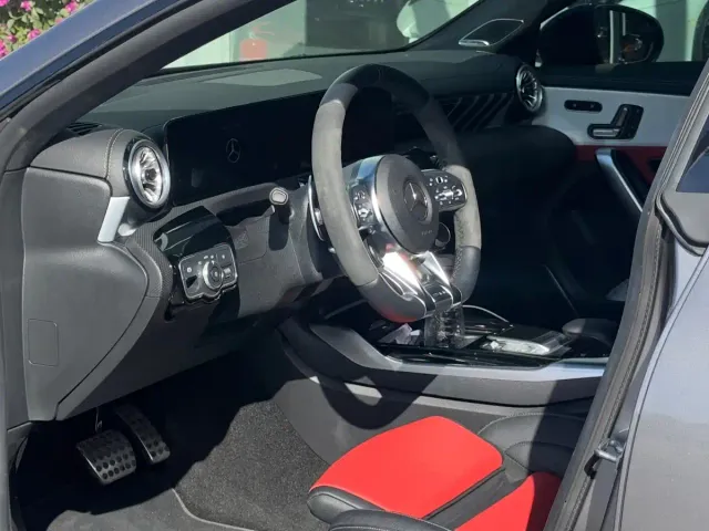 Mercedes-Benz CLA-Class AMG — Фото автомобиля 6