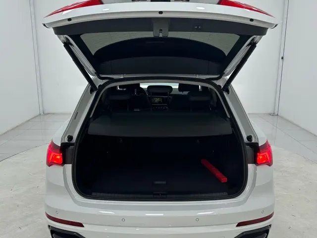Audi Q3 — Фото автомобиля 15