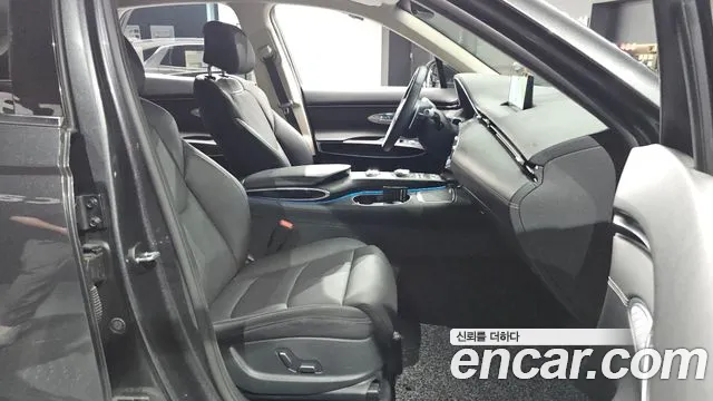 Genesis GV70 2.5T Бензин AWD — Фото автомобиля 12