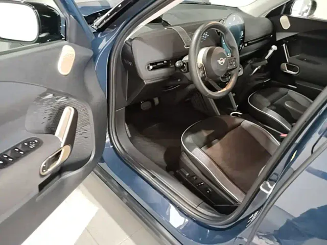 MINI Electric MINI ACEMAN — Фото автомобиля 15