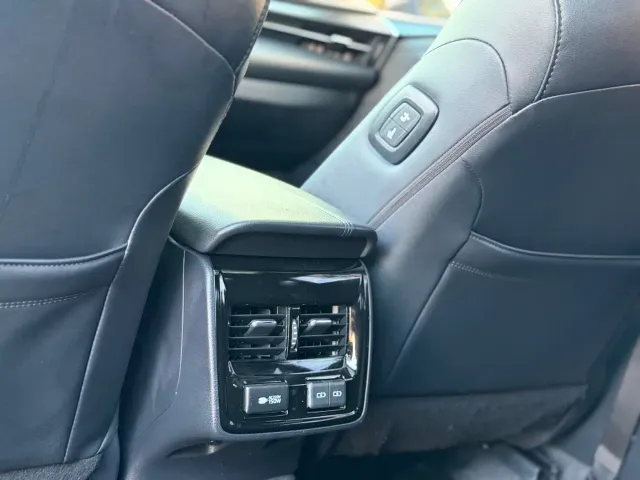 Toyota Avalon — Фото автомобиля 13