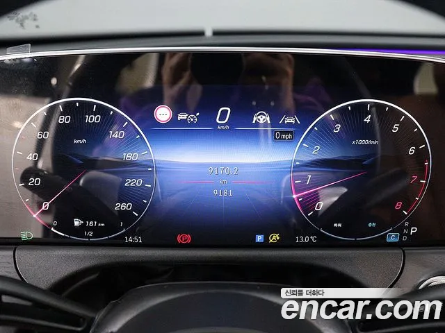 Mercedes-Benz E-Class — Фото автомобиля 7