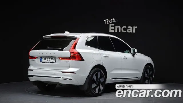 Вольво XC60 — Фото автомобиля 2