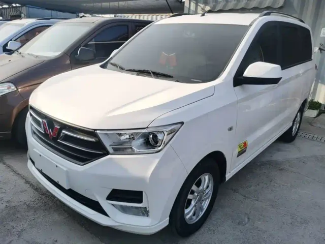 Фотография автомобиля — Wuling Hongguang