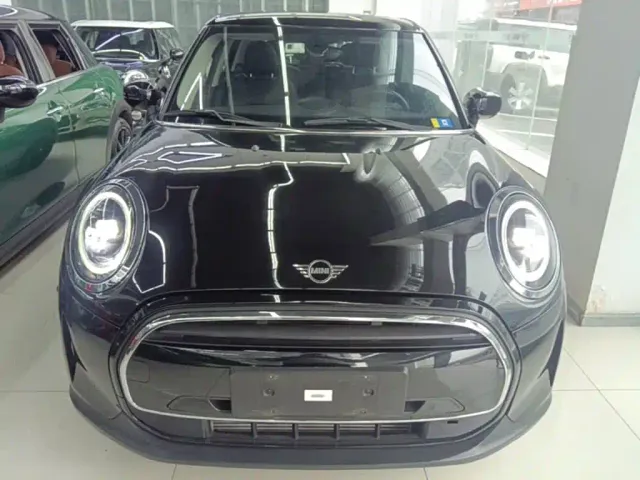 MINI Hatch — Фото автомобиля 2