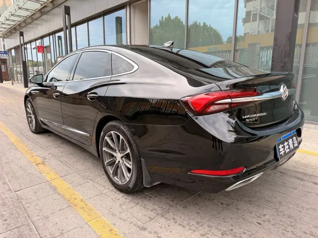 Buick LaCrosse — Фото автомобиля 14